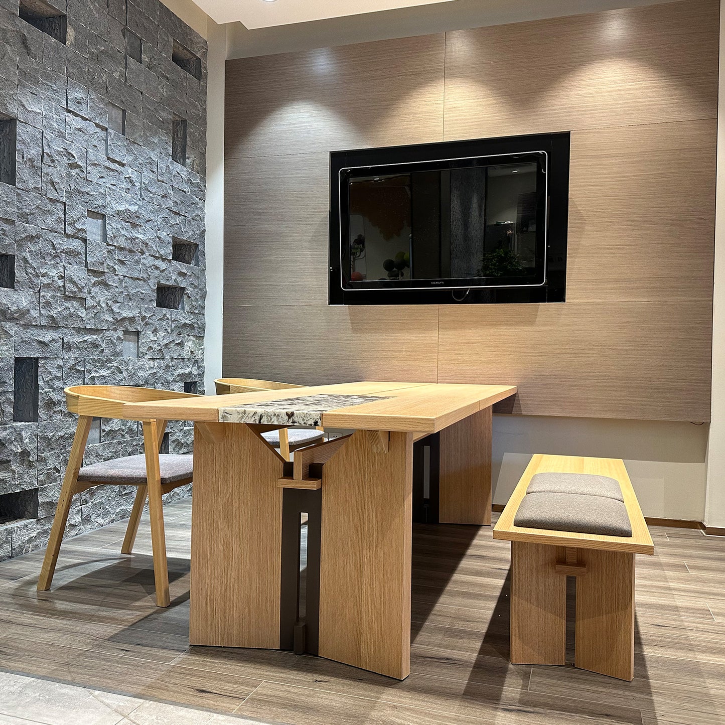 MARATTI Kent Table
